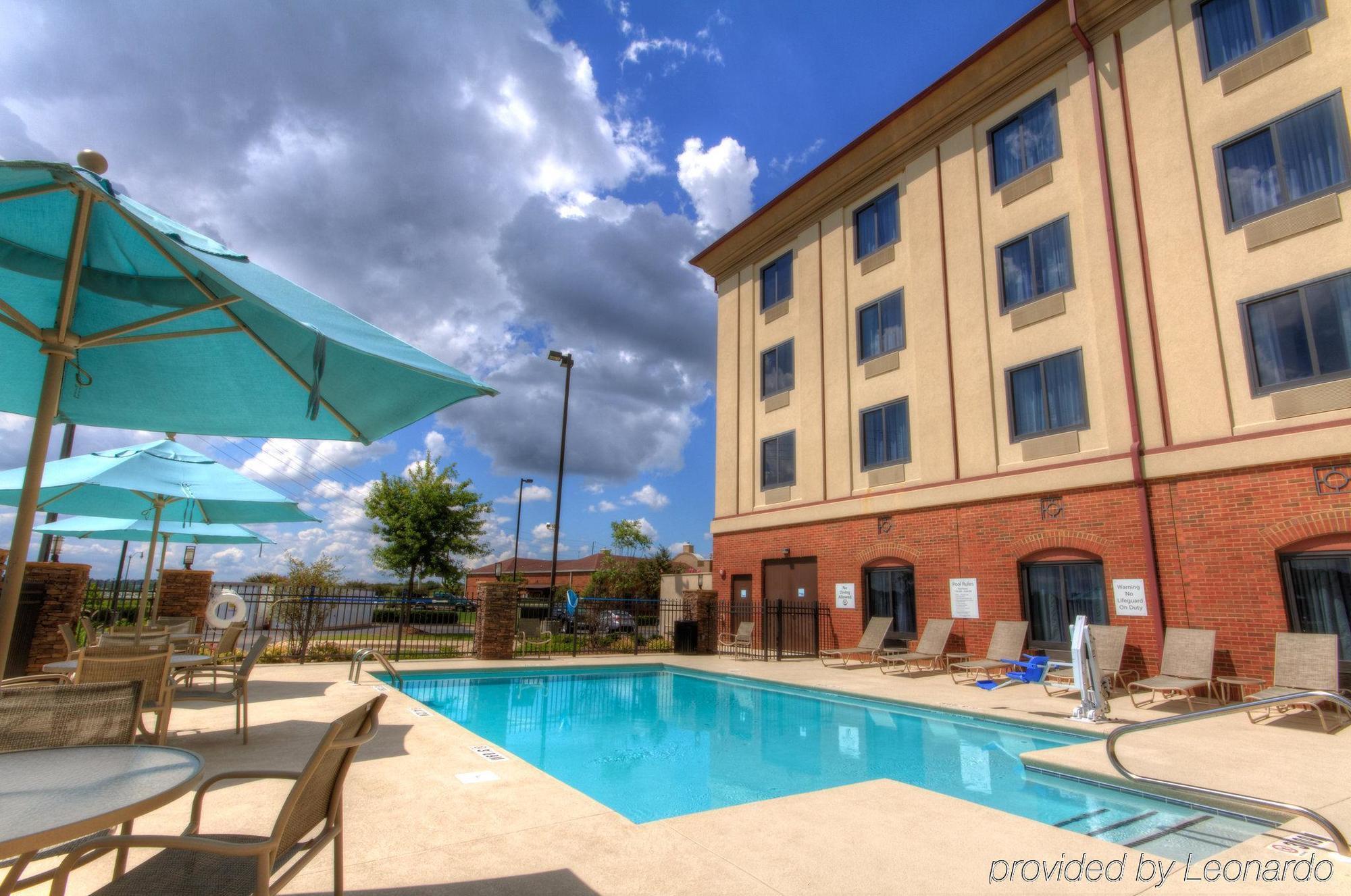 Holiday Inn Express Hotel & Suites Montgomery Boyd-Cooper Parkway By Ihg Eksteriør billede