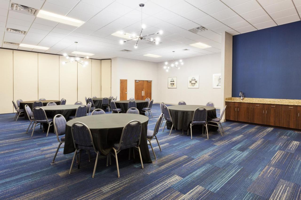 Holiday Inn Express Hotel & Suites Montgomery Boyd-Cooper Parkway By Ihg Eksteriør billede